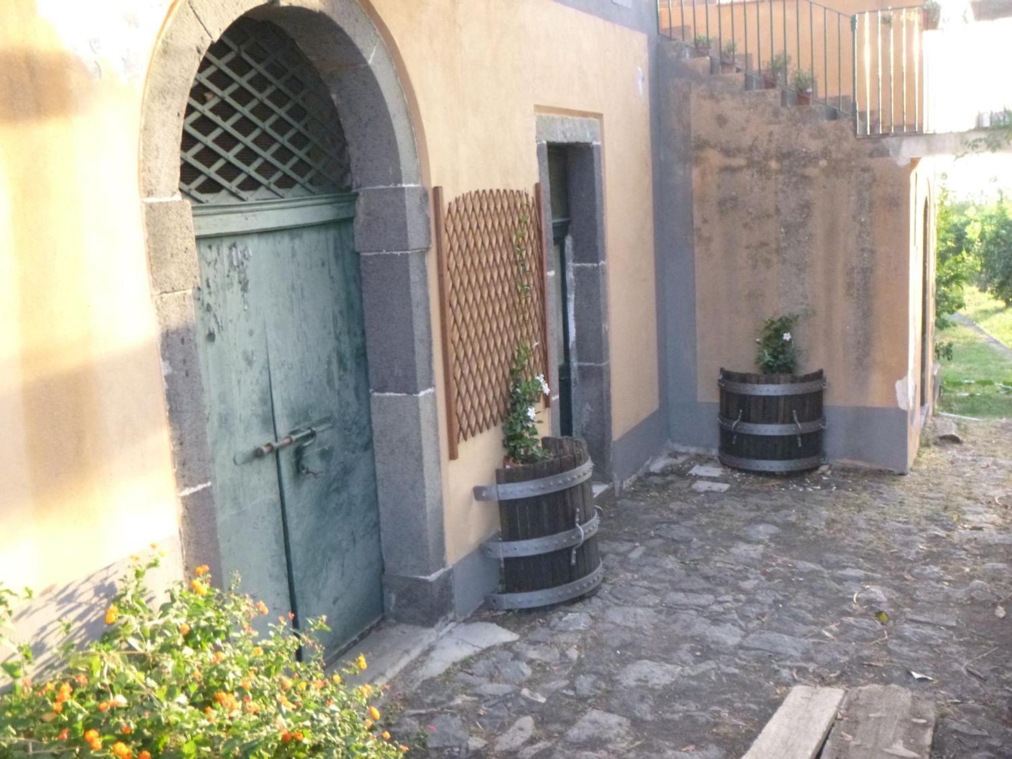 Baglio Delle Rose Bed & Breakfast Giarre Exterior photo
